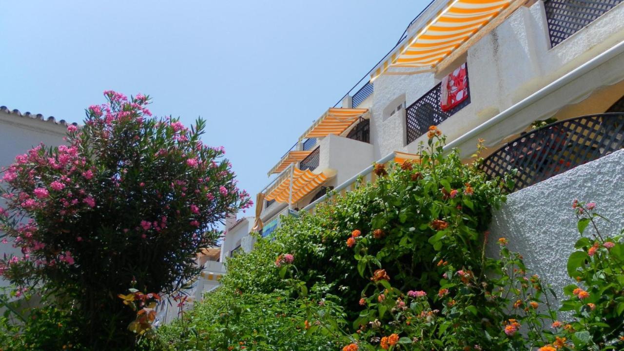 Apartment Verano Azul Nerja Phòng bức ảnh