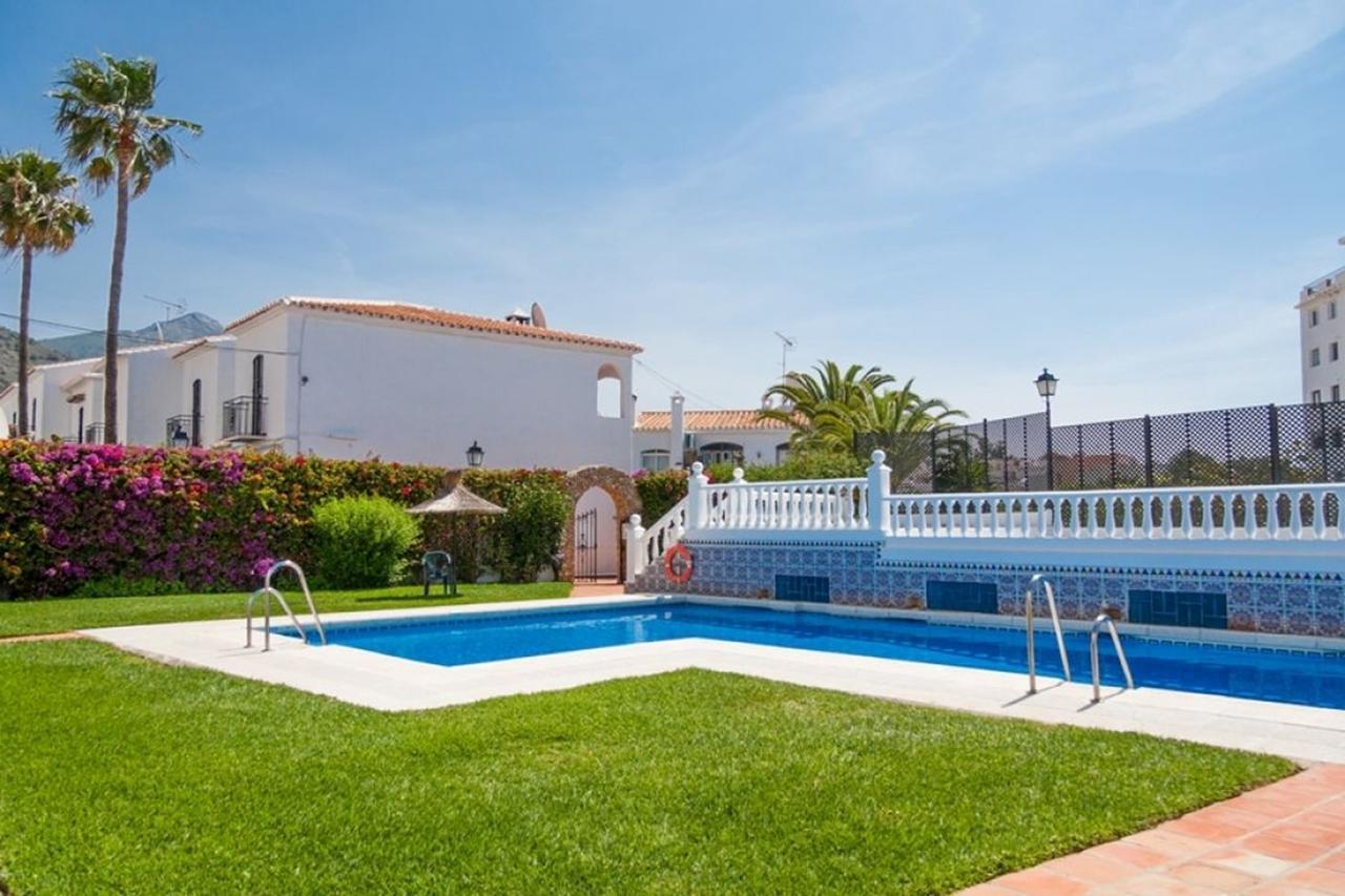 Apartment Verano Azul Nerja Phòng bức ảnh