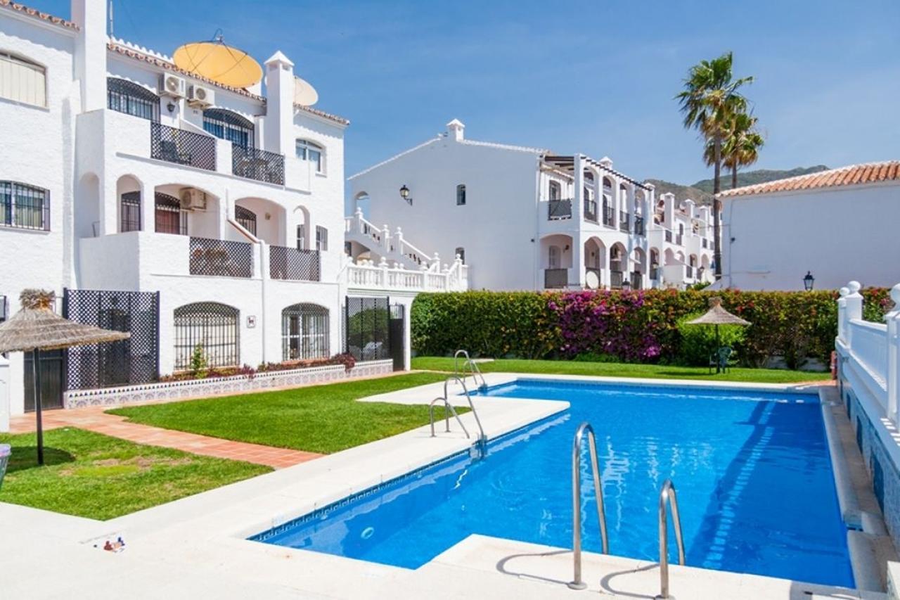 Apartment Verano Azul Nerja Phòng bức ảnh