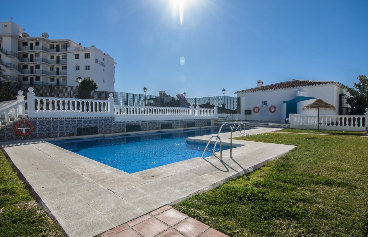 Apartment Verano Azul Nerja Phòng bức ảnh